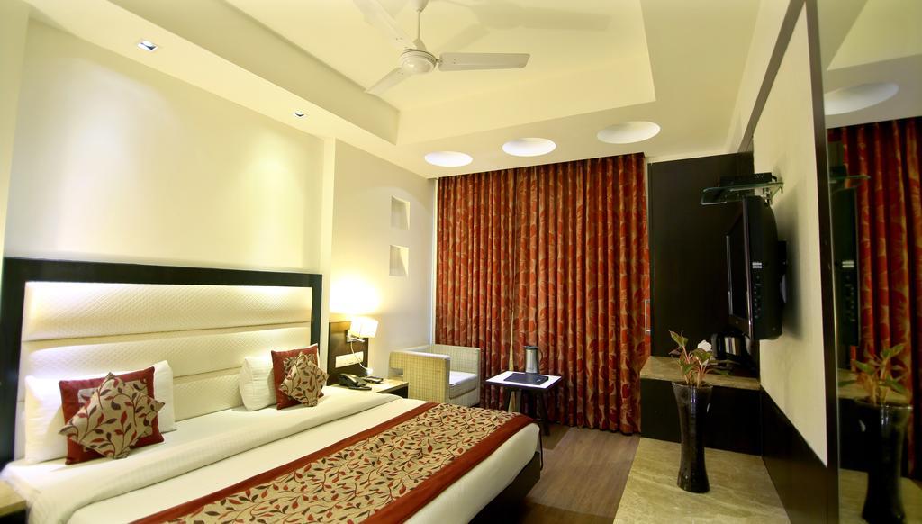 The Prime Balaji Deluxe At New Delhi Railway Station - Free Airport Pickup Hotel Room photo