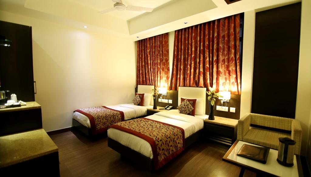 The Prime Balaji Deluxe At New Delhi Railway Station - Free Airport Pickup Hotel Room photo
