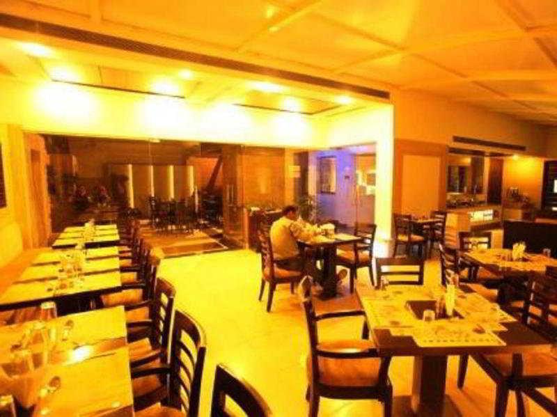 The Prime Balaji Deluxe At New Delhi Railway Station - Free Airport Pickup Hotel Exterior photo