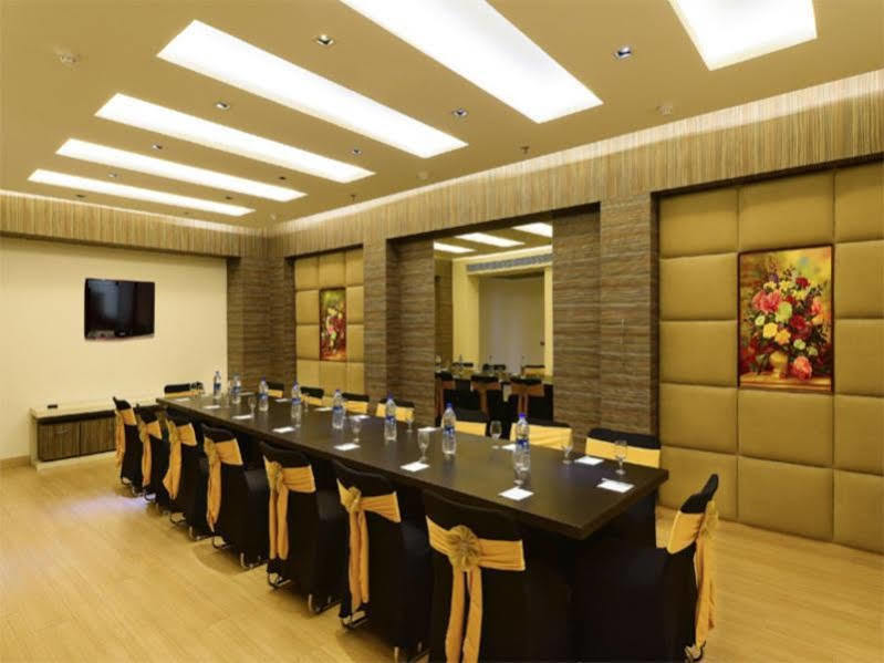 The Prime Balaji Deluxe At New Delhi Railway Station - Free Airport Pickup Hotel Exterior photo