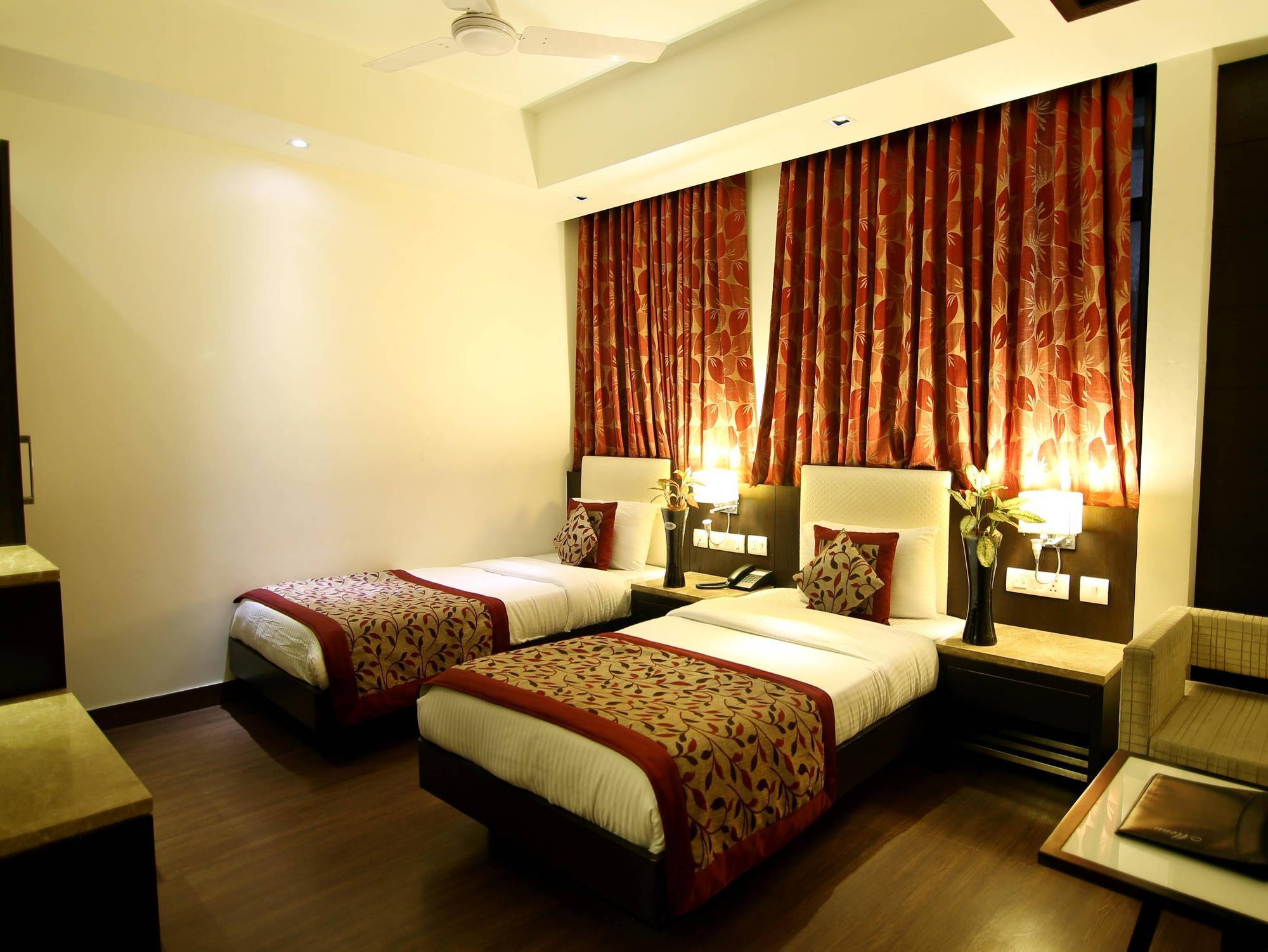 The Prime Balaji Deluxe At New Delhi Railway Station - Free Airport Pickup Hotel Exterior photo