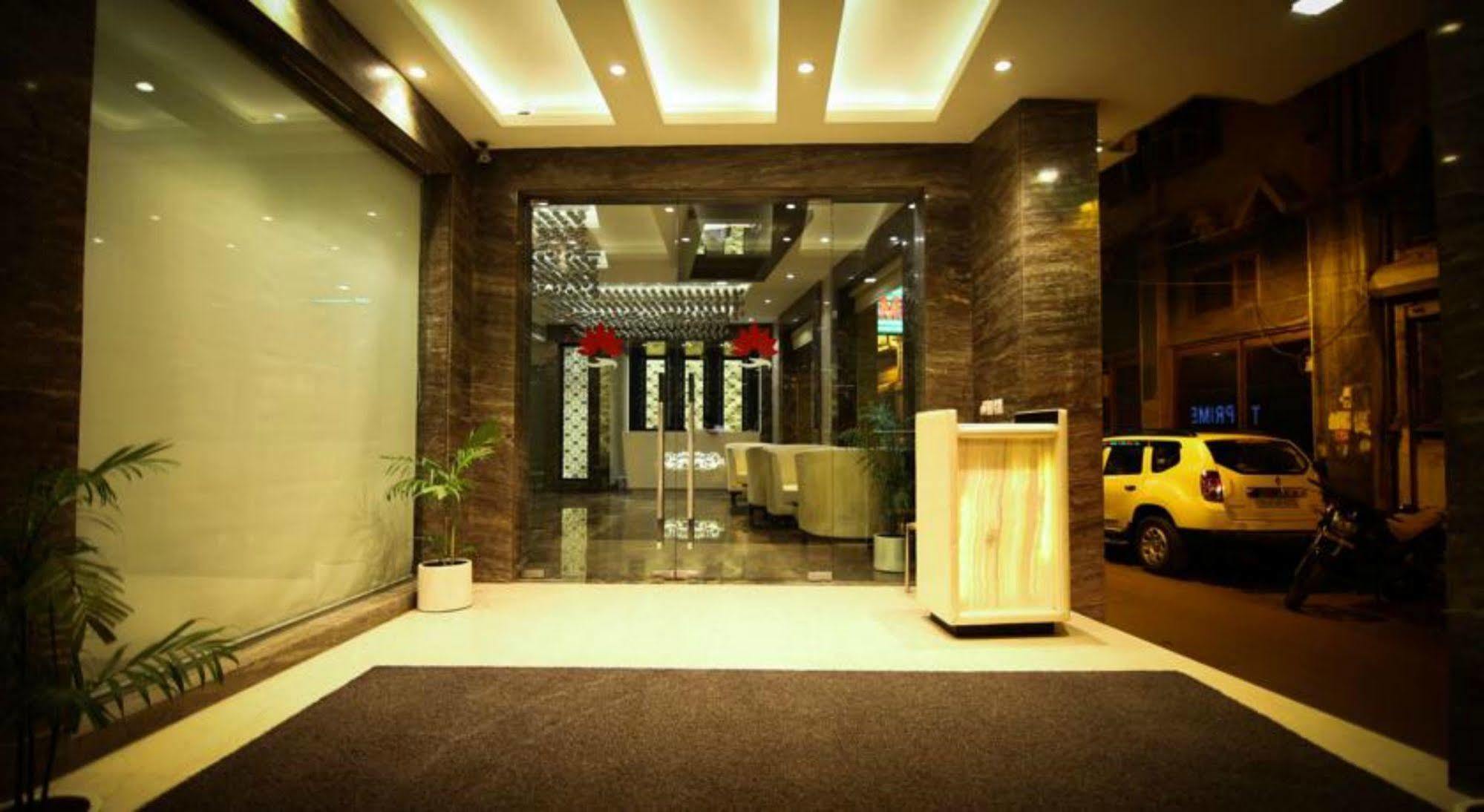 The Prime Balaji Deluxe At New Delhi Railway Station - Free Airport Pickup Hotel Exterior photo